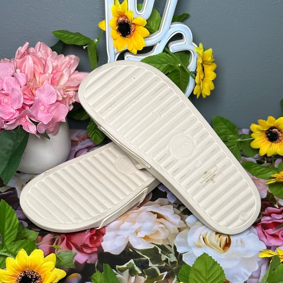 GUESS Women's Beige Slide Sandals - Picture 14 of 14